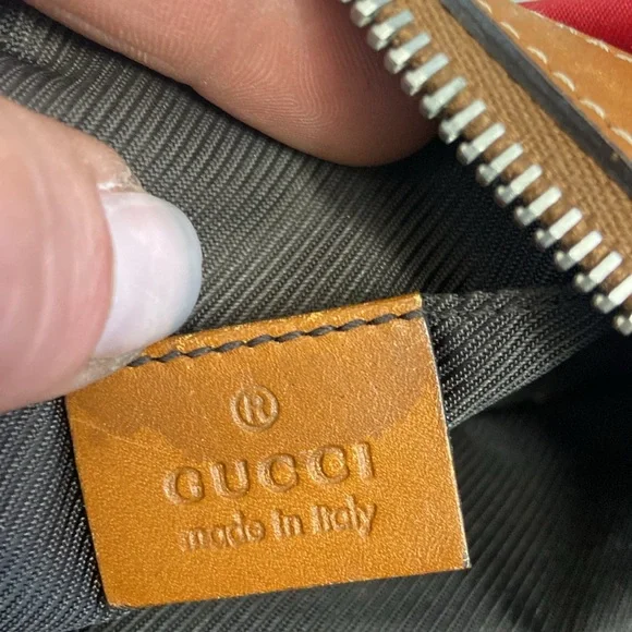 Gucci Toiletrey bag for Men and Women